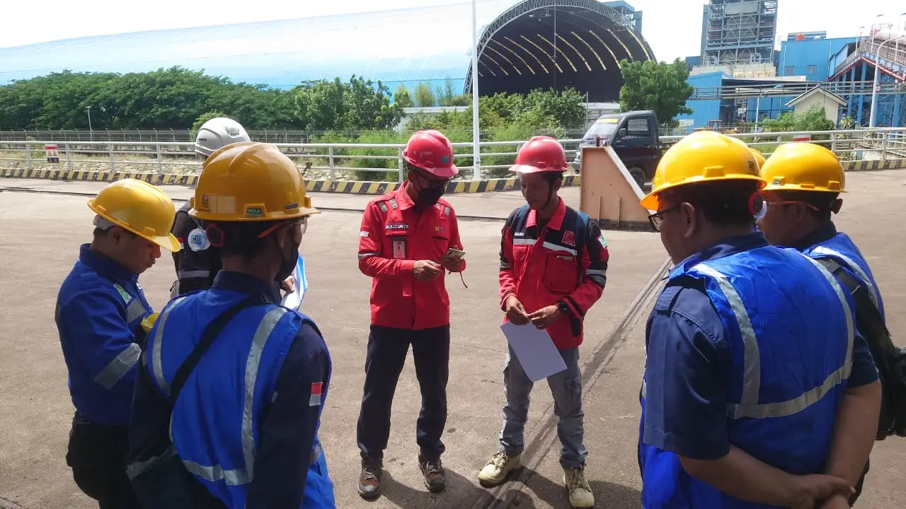 Persiapan K3 sebelum pekerjaan normalisasi Automatic Lubrication System PT Anmor Morran Indonesia